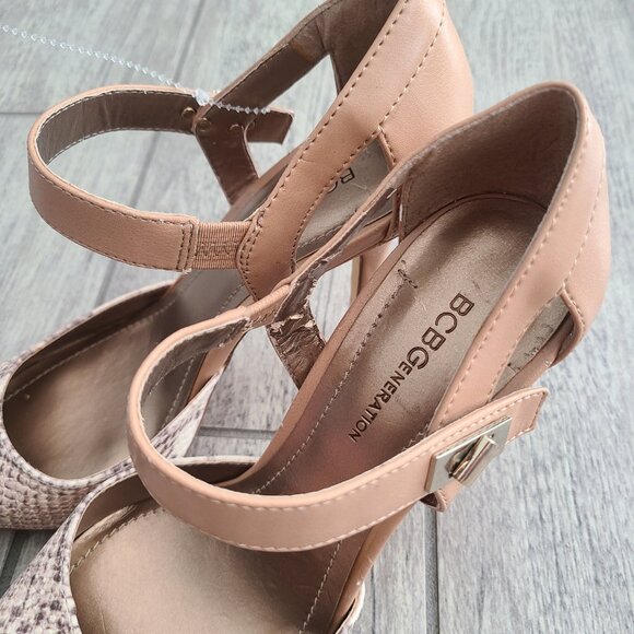 BCBGeneration Nude Snakeskin Pointed Toe Ankle Strap Heels Size 7.5 Womens - Picture 9 of 15